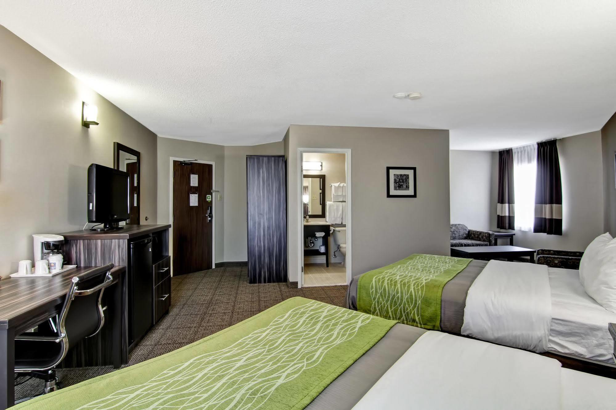 Comfort Inn Sainte-Catherine Exterior foto